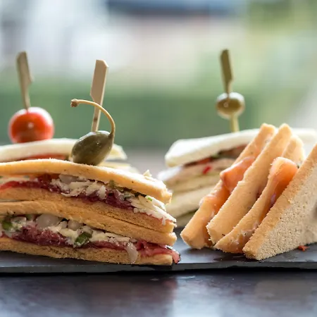 Fletcher - Restaurant Nautisch Kwartier 4* Huizen