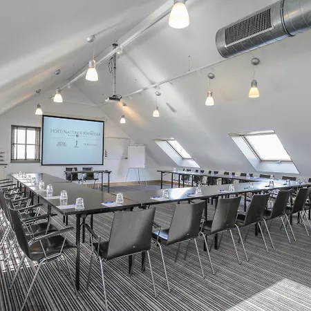 Fletcher - Restaurant Nautisch Kwartier 4* Huizen