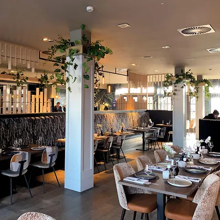 מלון Fletcher - Restaurant Nautisch Kwartier