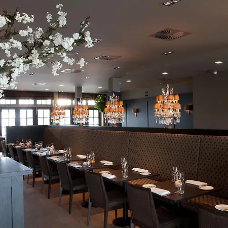 מלון Fletcher - Restaurant Nautisch Kwartier האוזן