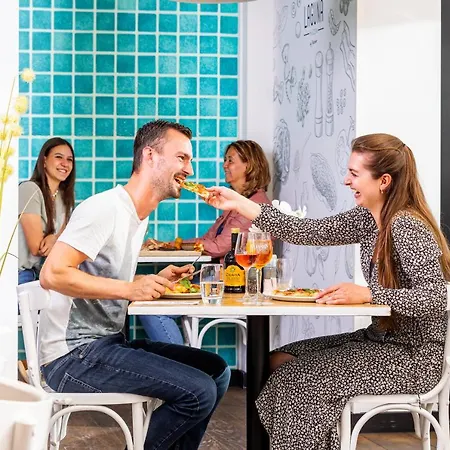 Fletcher - Restaurant Nautisch Kwartier Szálloda Huizen