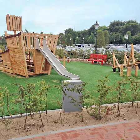 Fletcher - Restaurant Nautisch Kwartier Szálloda 4*