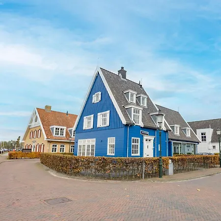 Fletcher - Restaurant Nautisch Kwartier Szálloda Huizen