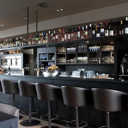 Szálloda Fletcher - Restaurant Nautisch Kwartier Huizen